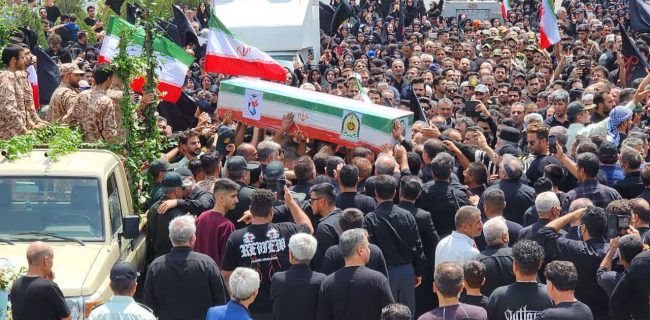 تشیع پیکر دو شهید نصیرشهری در میان انبوهی از جمعیت / شلوغ ترین بدرقه ی نصیرشهری ها