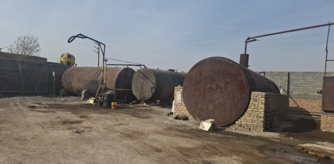 بازهم کشف انبار سوخت قاچاق در رباط‌کریم؛ این دپوها از کجا تغذیه می‌شوند؟